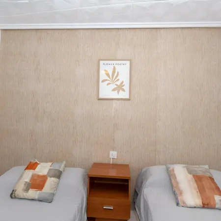 Acogedor Valencia 3 * Aldaia